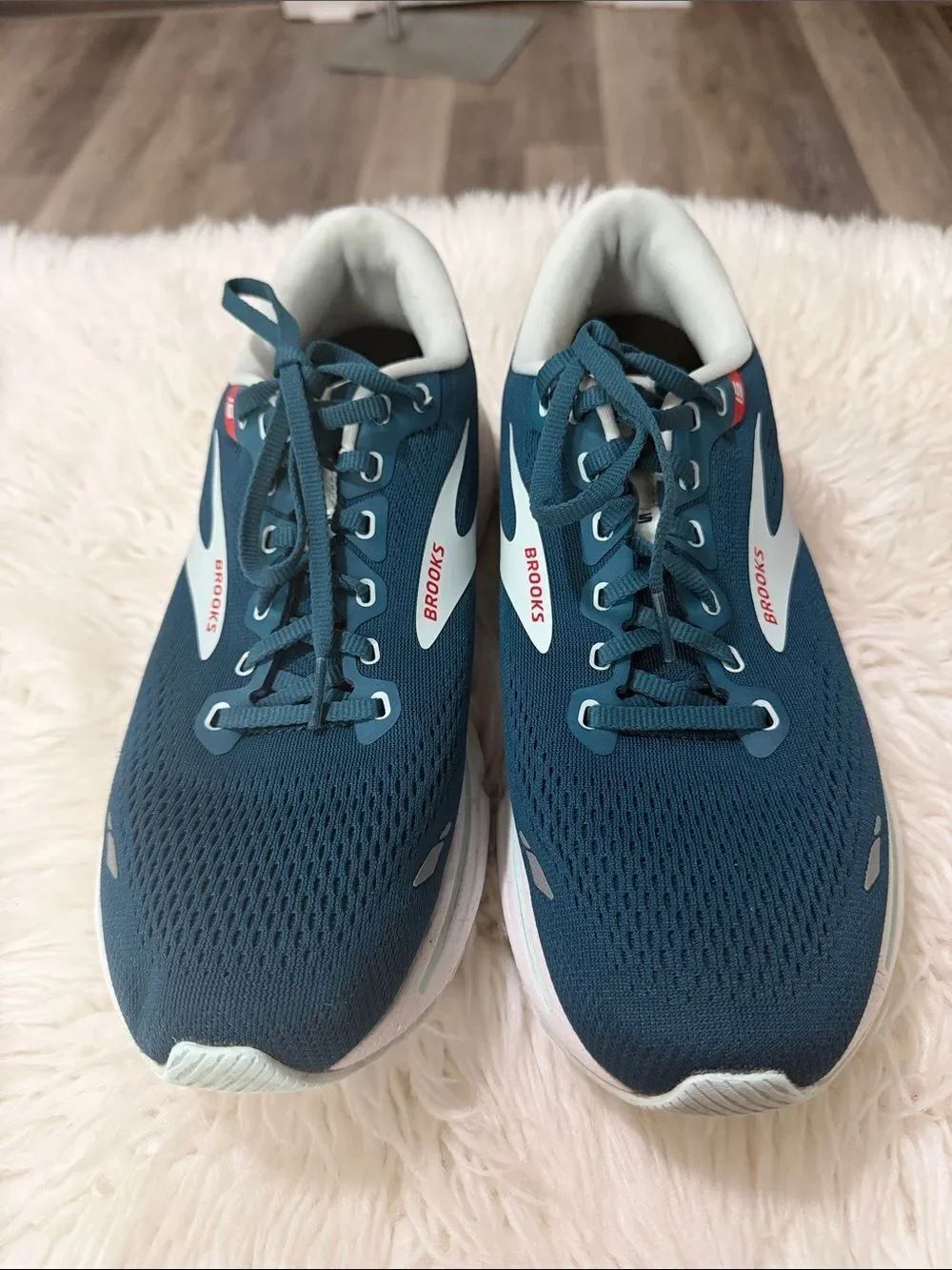 Brooks Women’s Athletic Shoes - Teal Size 11.5